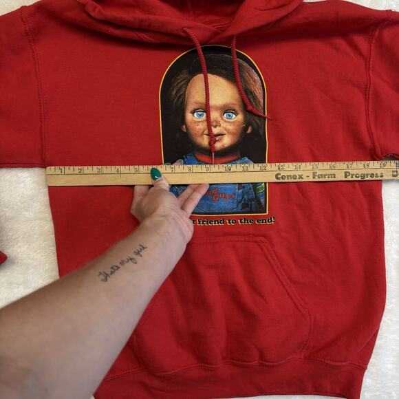 Child's Play - CHUCKY - I’m Your Friend To The End Good Guys Red Hoodie Size S - Picture 6 of 10